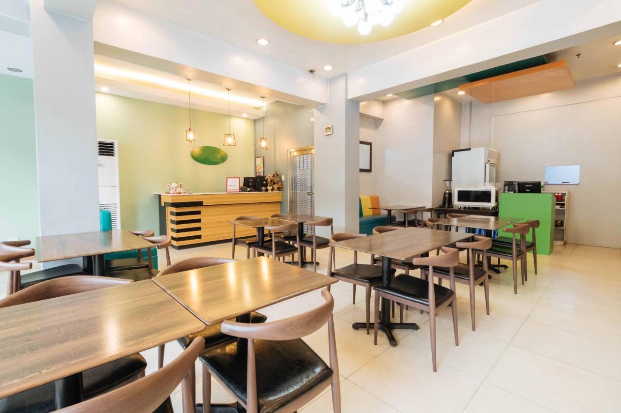 Reddoorz Plus @ Tayuman Manila Exterior photo