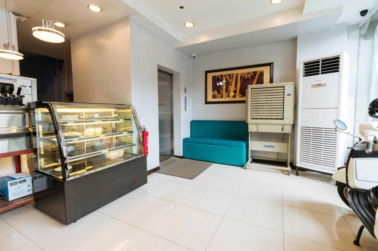 Reddoorz Plus @ Tayuman Manila Exterior photo