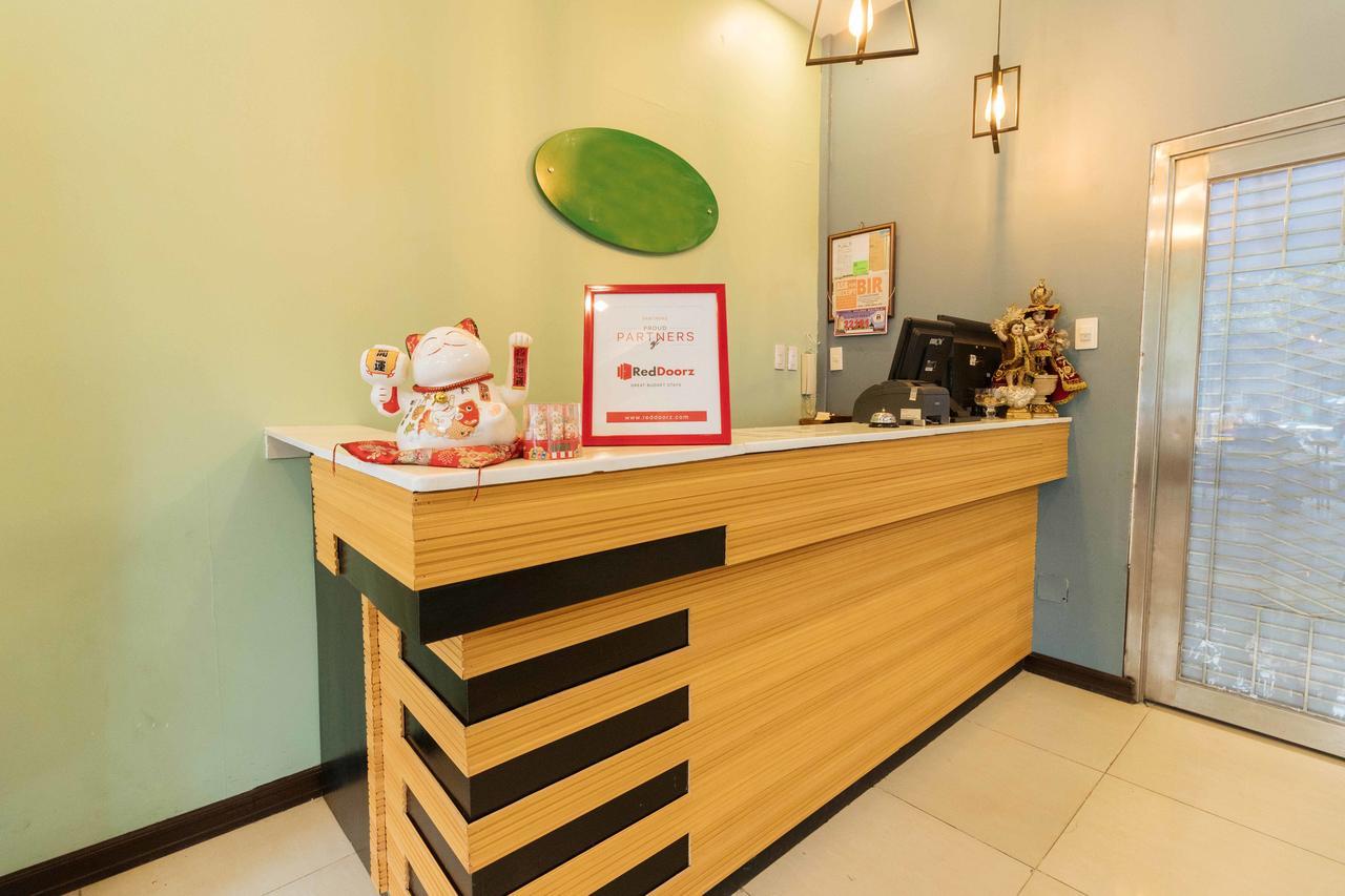 Reddoorz Plus @ Tayuman Manila Exterior photo